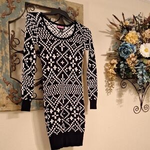 Say What? Geometric Black and White Long Sleeve Dress. NWOT Size Medium